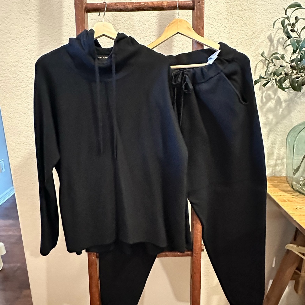 Banana Republic black hooded top and pants